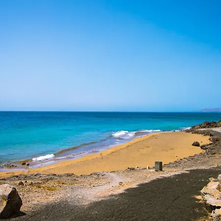 Paradise Club アパート